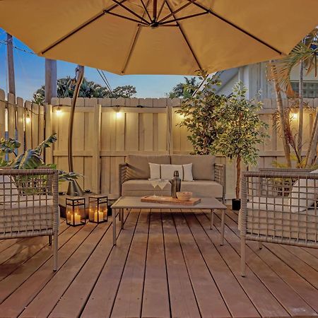 Stunning 2 Story Villa With Pool Fort Lauderdale Exteriör bild
