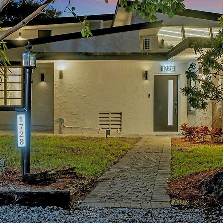 Stunning 2 Story Villa With Pool Fort Lauderdale Exteriör bild