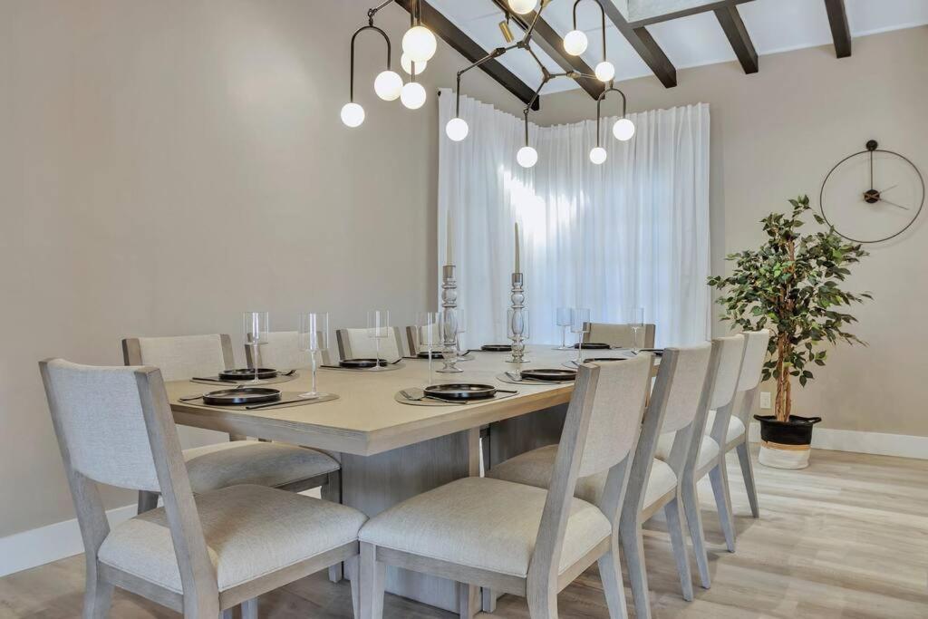 Stunning 2 Story Villa With Pool Fort Lauderdale Exteriör bild
