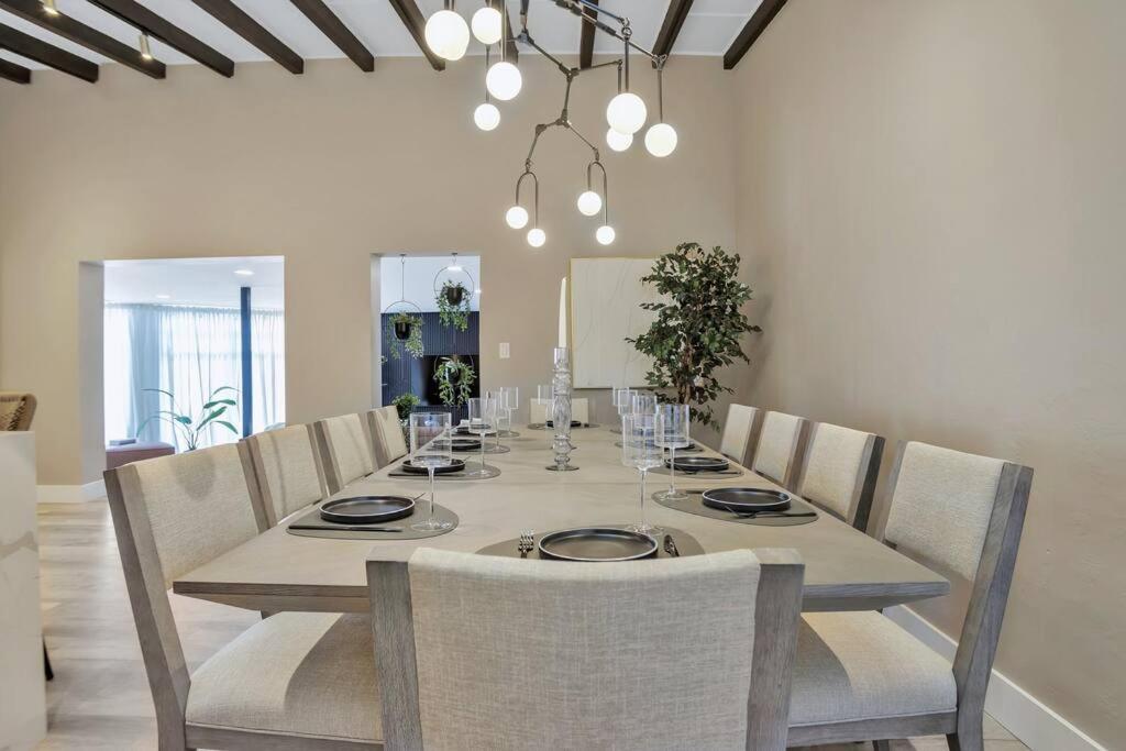 Stunning 2 Story Villa With Pool Fort Lauderdale Exteriör bild