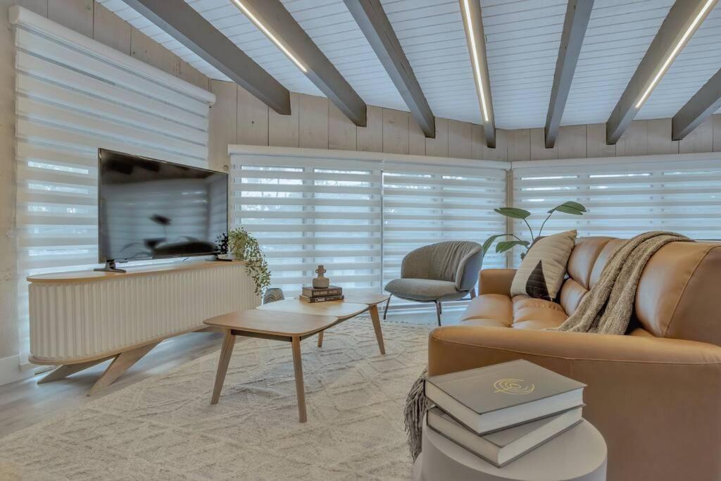 Stunning 2 Story Villa With Pool Fort Lauderdale Exteriör bild
