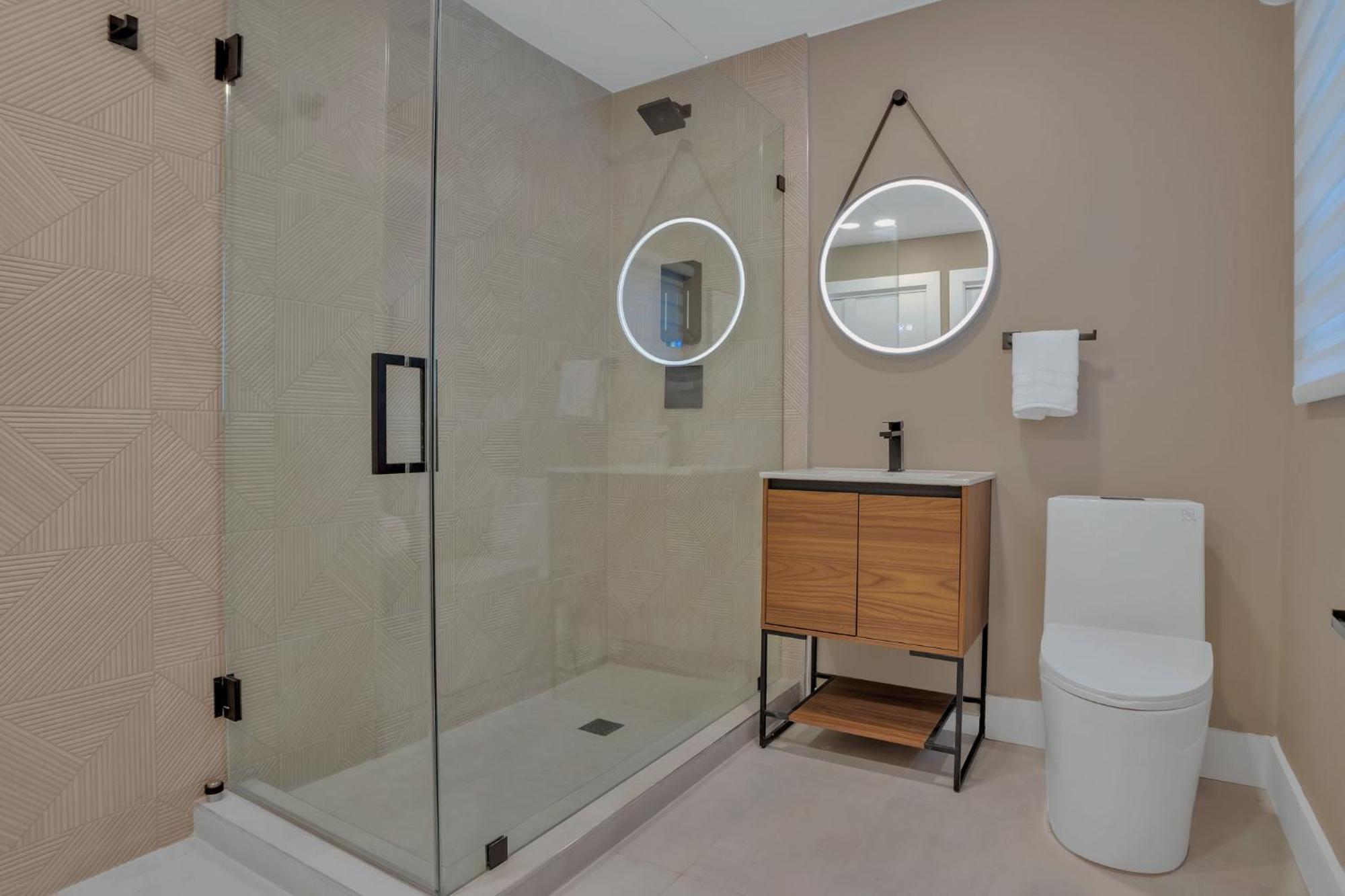 Stunning 2 Story Villa With Pool Fort Lauderdale Exteriör bild
