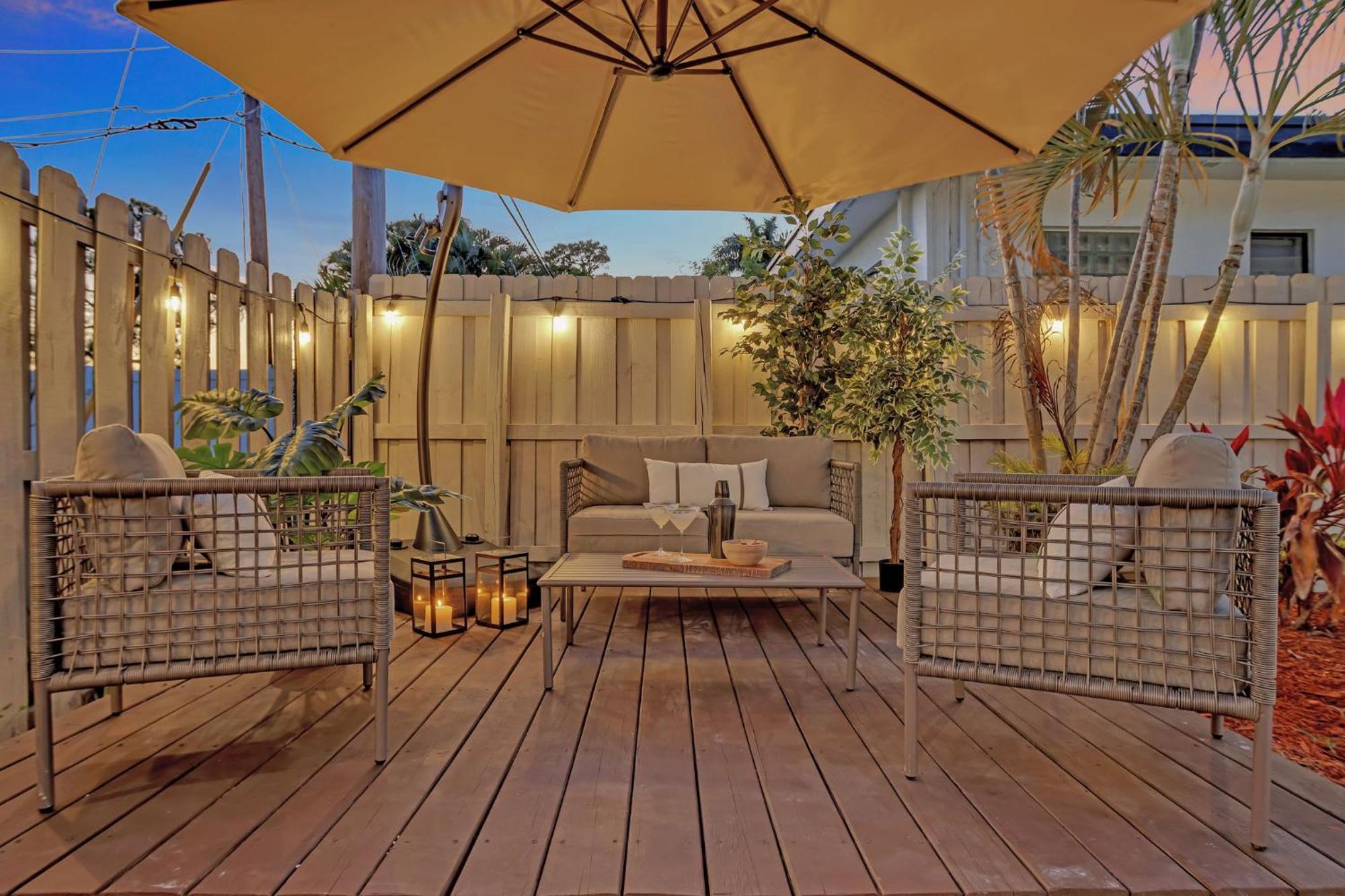 Stunning 2 Story Villa With Pool Fort Lauderdale Exteriör bild